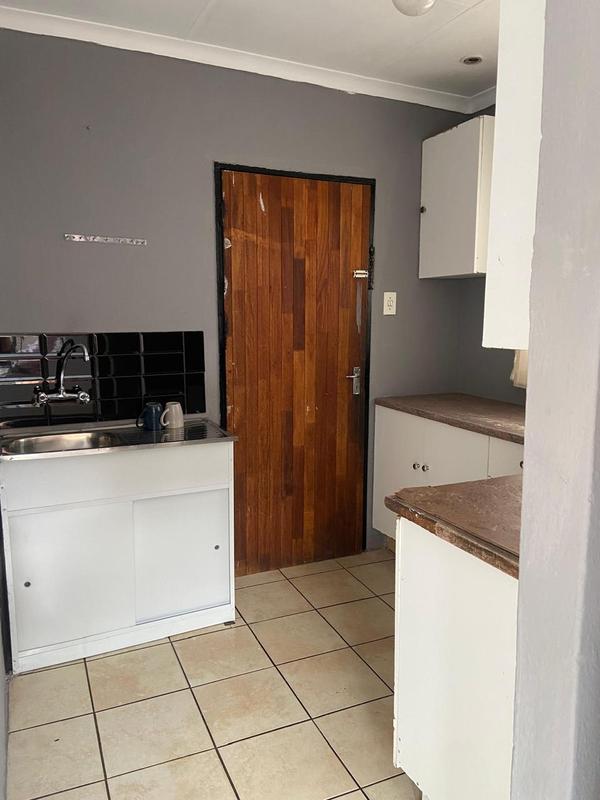 To Let 2 Bedroom Property for Rent in Protea Glen Gauteng