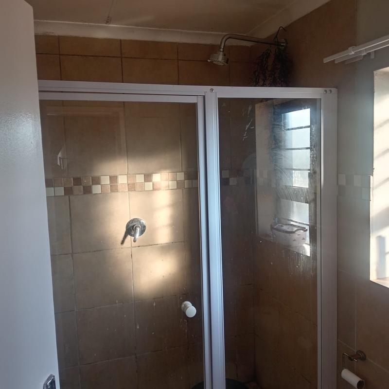 To Let 3 Bedroom Property for Rent in Protea Glen Gauteng