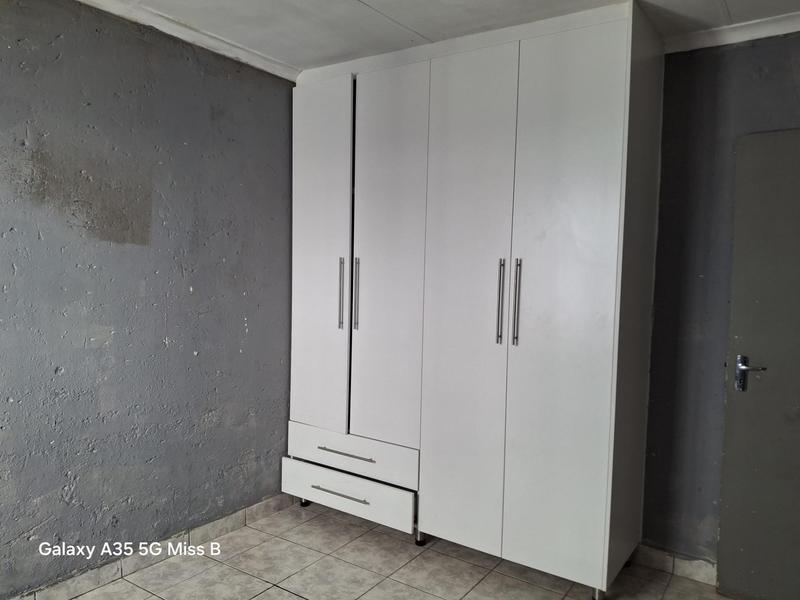 To Let 3 Bedroom Property for Rent in Protea Glen Gauteng