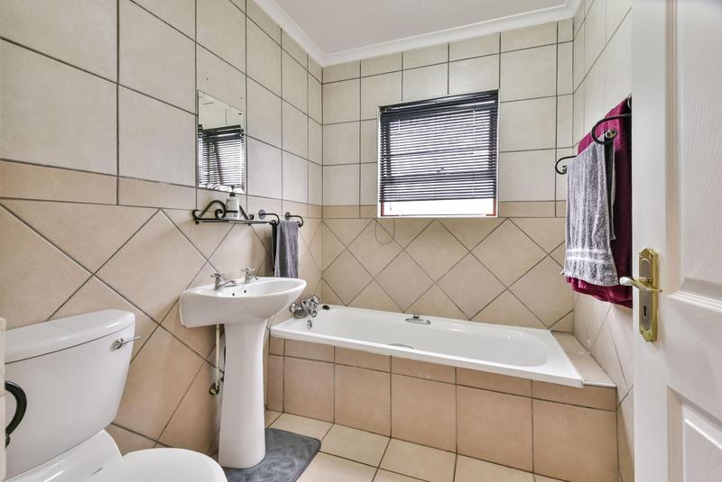 4 Bedroom Property for Sale in Meyersdal Gauteng
