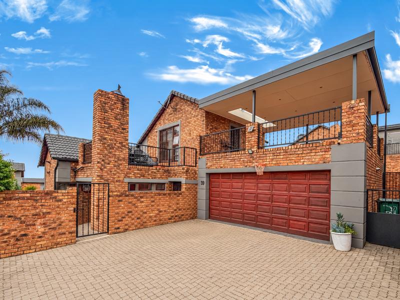4 Bedroom Property for Sale in Meyersdal Gauteng