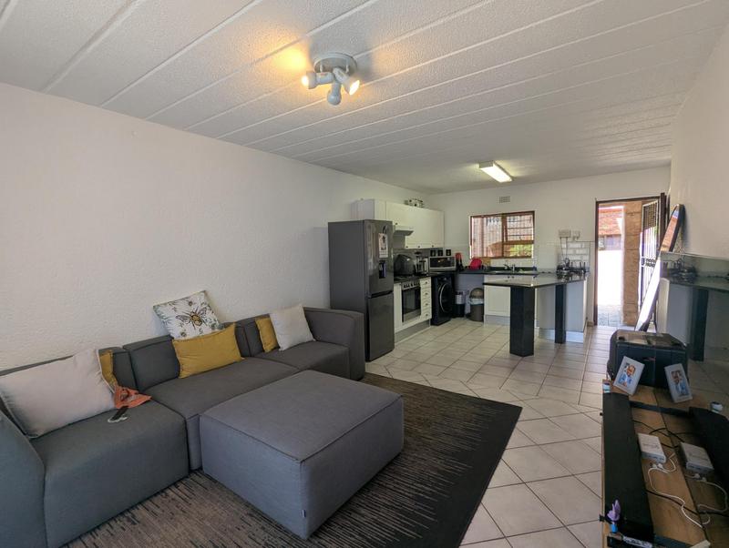 1 Bedroom Property for Sale in Morningside Gauteng