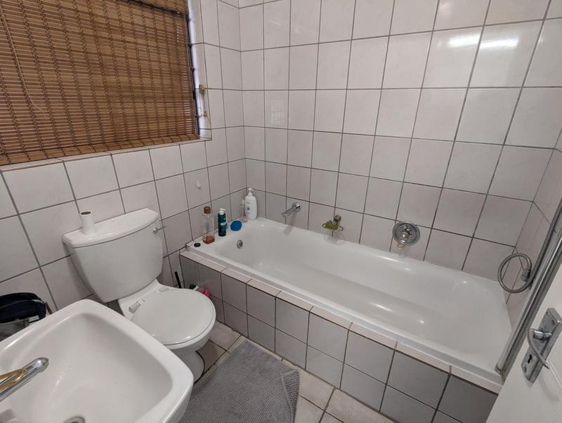 1 Bedroom Property for Sale in Morningside Gauteng