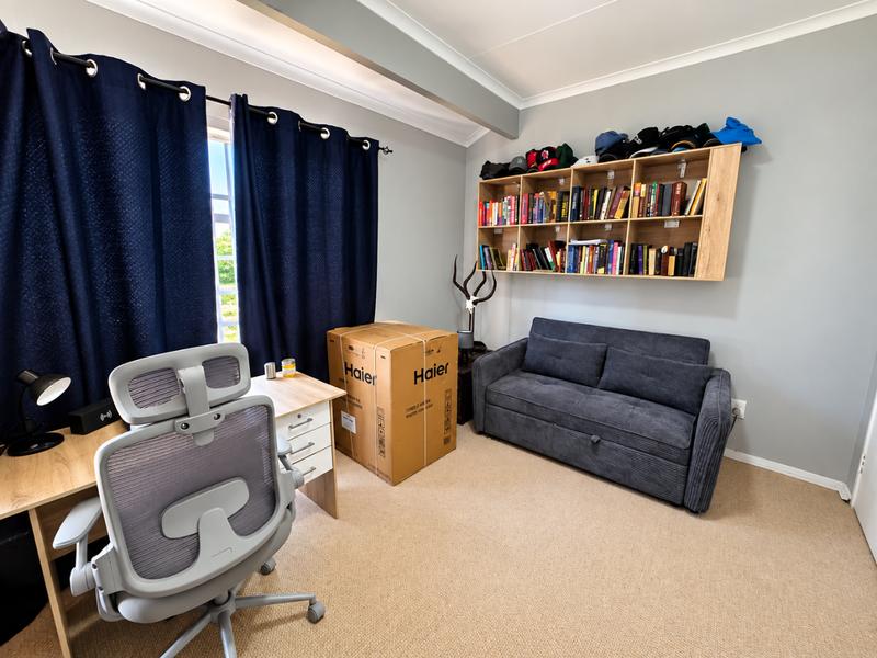2 Bedroom Property for Sale in Glen Marais Gauteng