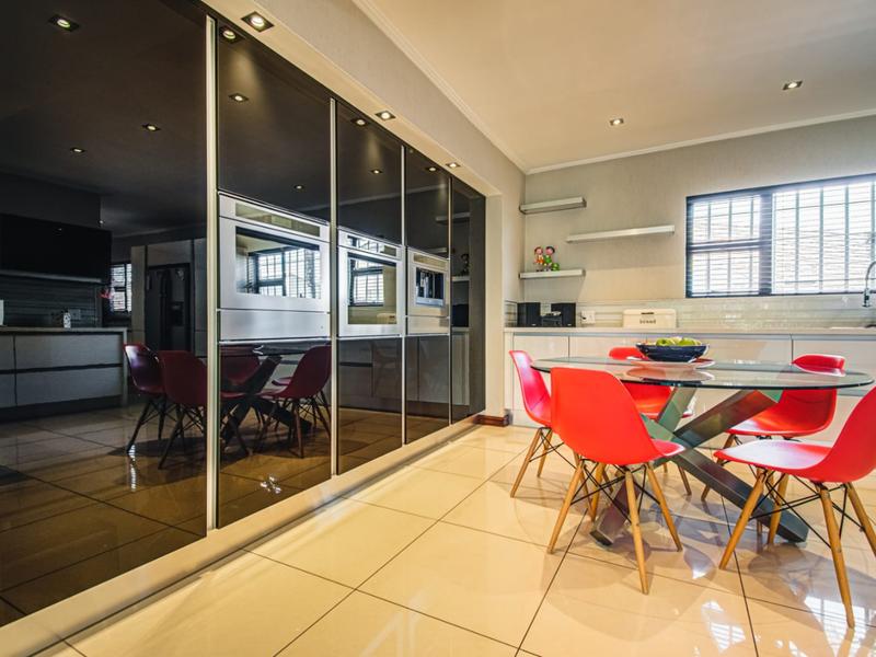 5 Bedroom Property for Sale in Terenure Gauteng