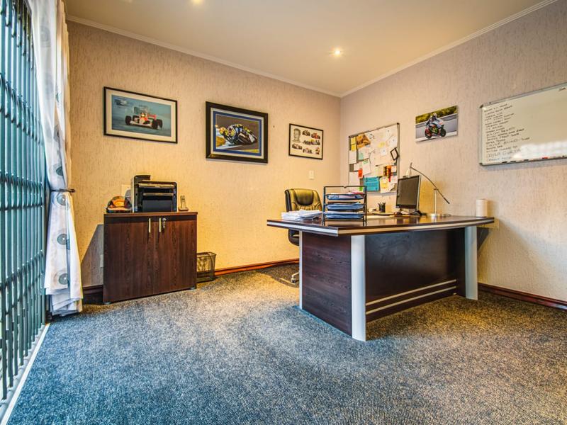 5 Bedroom Property for Sale in Terenure Gauteng