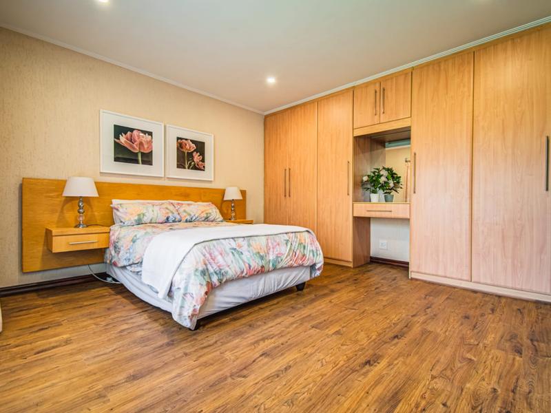 5 Bedroom Property for Sale in Terenure Gauteng