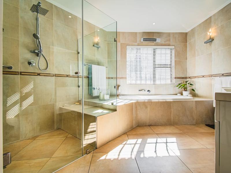 5 Bedroom Property for Sale in Terenure Gauteng