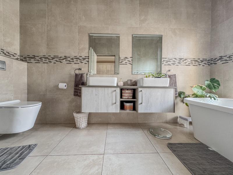 3 Bedroom Property for Sale in Midstream Meadows Gauteng