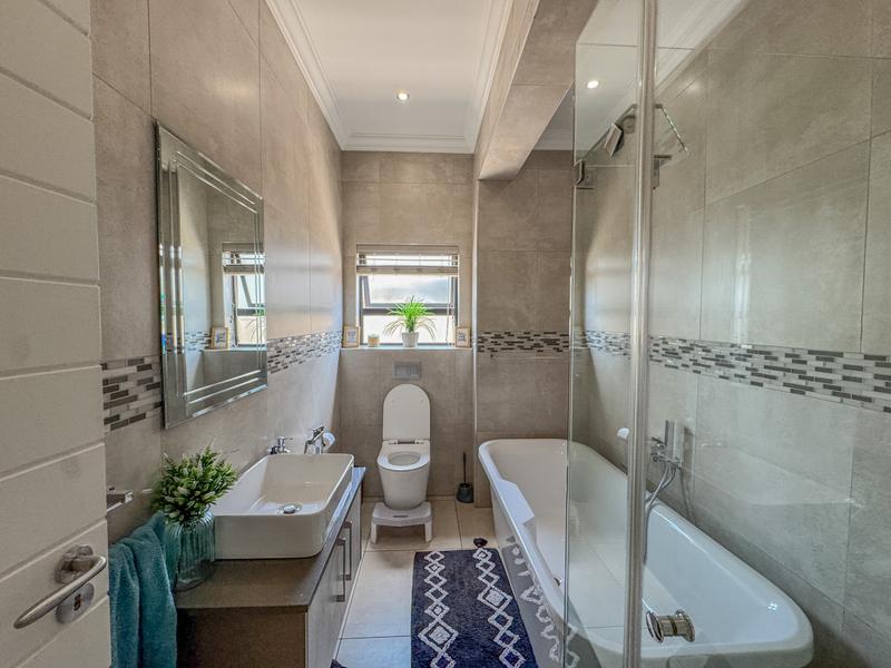 3 Bedroom Property for Sale in Midstream Meadows Gauteng