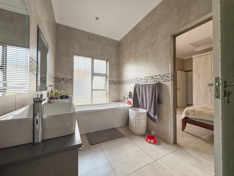 3 Bedroom Property for Sale in Midstream Meadows Gauteng