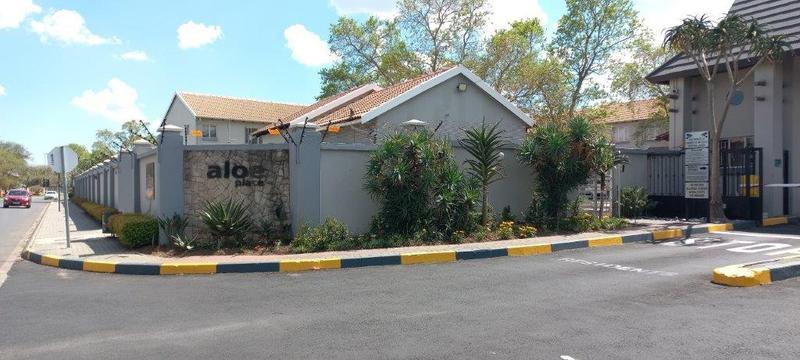 To Let 3 Bedroom Property for Rent in Greenstone Hill Gauteng
