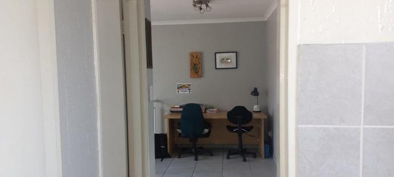 To Let 3 Bedroom Property for Rent in Greenstone Hill Gauteng