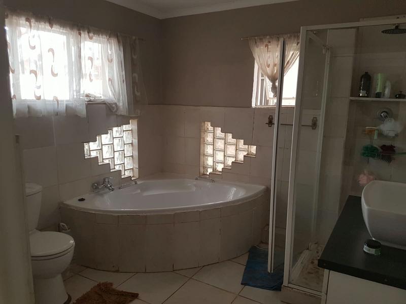 3 Bedroom Property for Sale in Primrose Gauteng