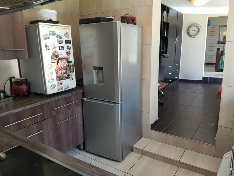 3 Bedroom Property for Sale in Sunnyridge Gauteng