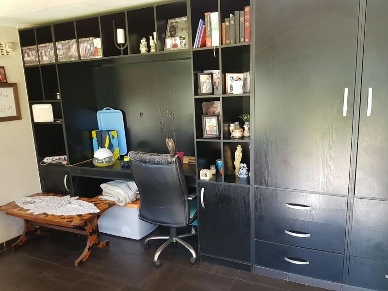 3 Bedroom Property for Sale in Sunnyridge Gauteng