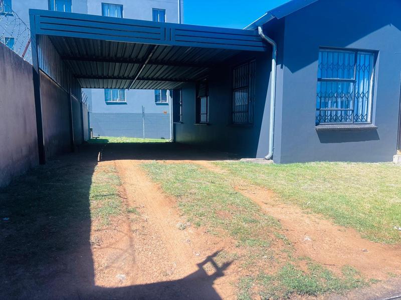 3 Bedroom Property for Sale in Fleurhof Gauteng