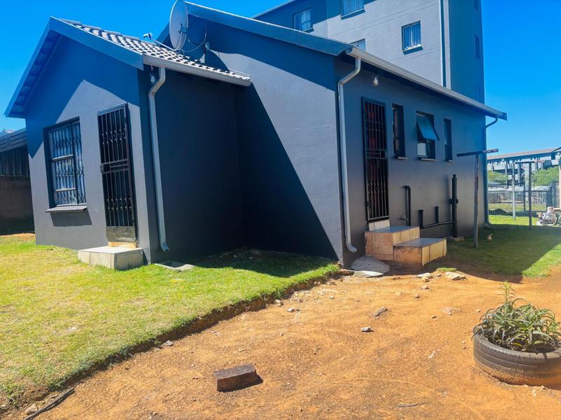 3 Bedroom Property for Sale in Fleurhof Gauteng