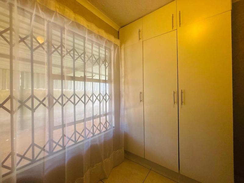 3 Bedroom Property for Sale in Fleurhof Gauteng