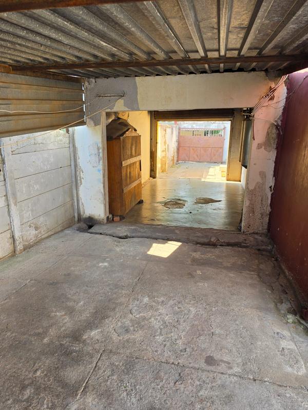 1 Bedroom Property for Sale in Forest Hill Gauteng