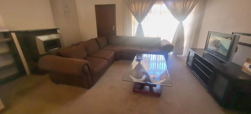 3 Bedroom Property for Sale in Witpoortjie Gauteng