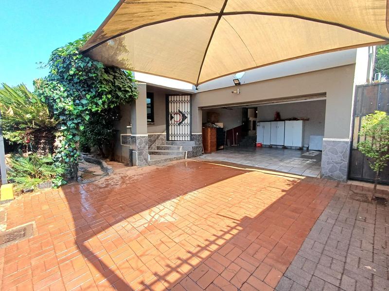 4 Bedroom Property for Sale in Laudium Gauteng