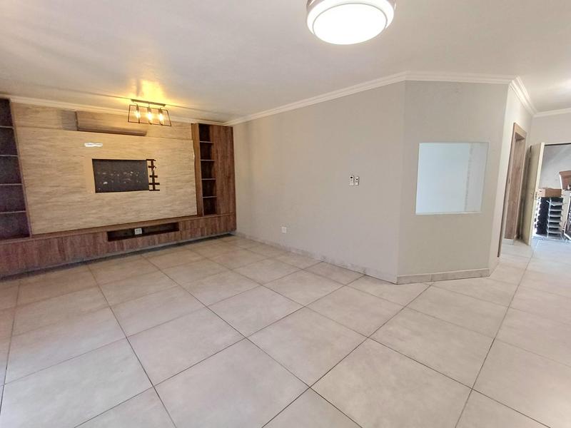 4 Bedroom Property for Sale in Laudium Gauteng