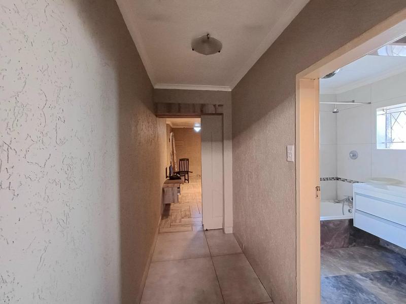 4 Bedroom Property for Sale in Laudium Gauteng