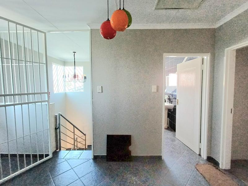 4 Bedroom Property for Sale in Laudium Gauteng