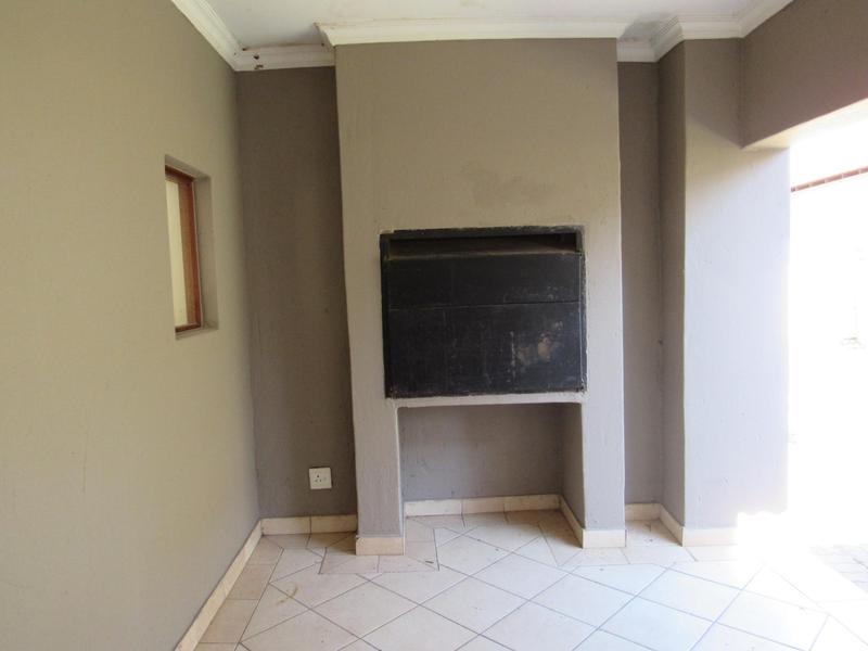 To Let 5 Bedroom Property for Rent in Savannah Country Estate Gauteng