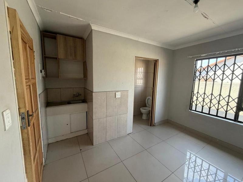 To Let 0 Bedroom Property for Rent in Protea Glen Gauteng