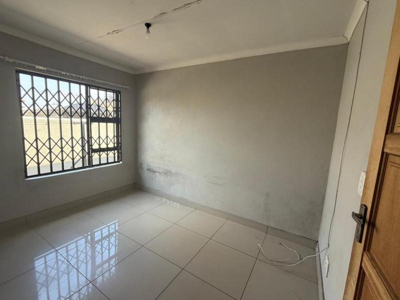 To Let 0 Bedroom Property for Rent in Protea Glen Gauteng