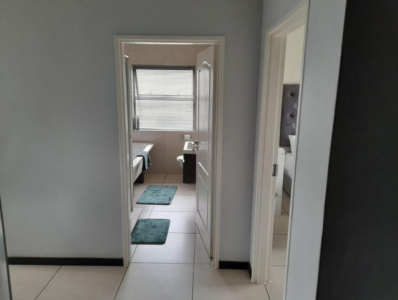 To Let 1 Bedroom Property for Rent in Dainfern Gauteng