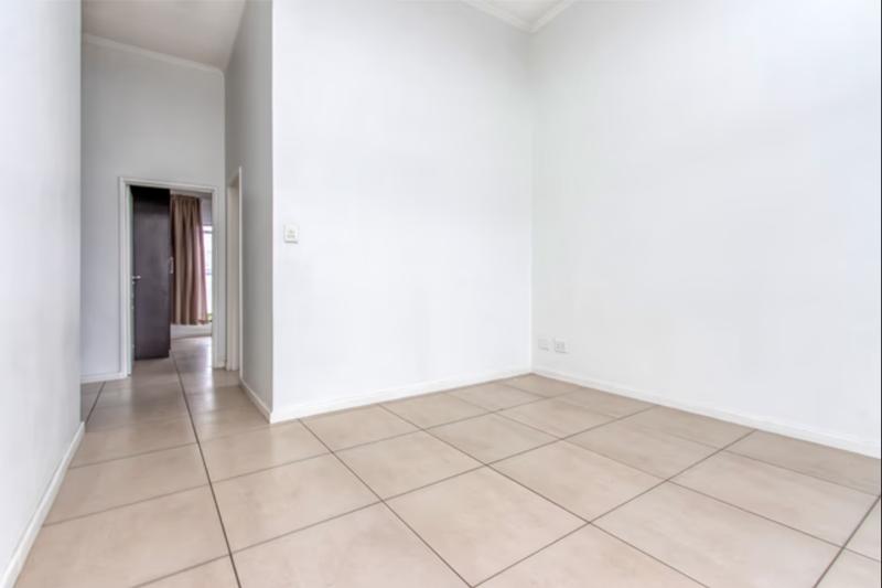 1 Bedroom Property for Sale in Dainfern Gauteng