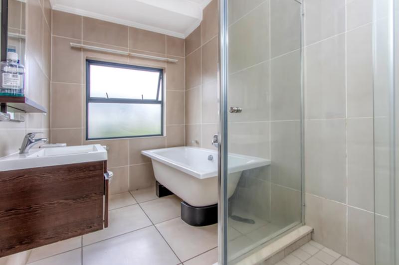 1 Bedroom Property for Sale in Dainfern Gauteng