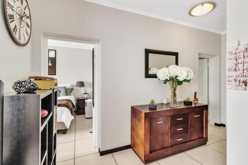 2 Bedroom Property for Sale in Dainfern Gauteng