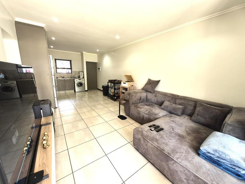 2 Bedroom Property for Sale in Barbeque Downs Gauteng
