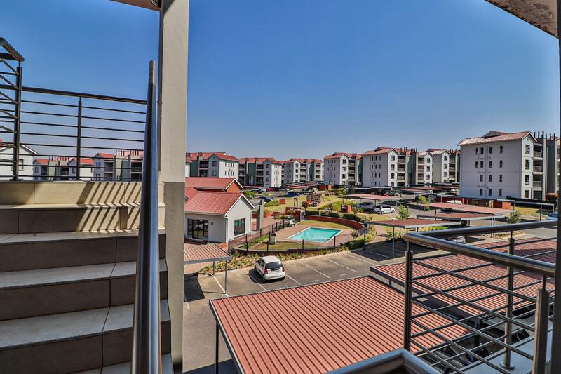 1 Bedroom Property for Sale in Westlake View Gauteng