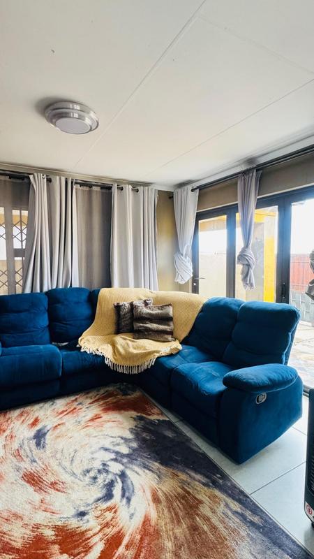 To Let 3 Bedroom Property for Rent in Windmill Park Gauteng