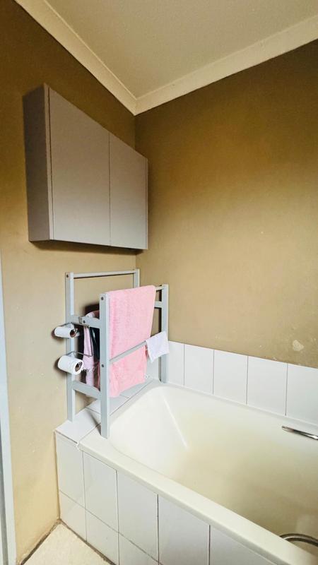 To Let 3 Bedroom Property for Rent in Windmill Park Gauteng