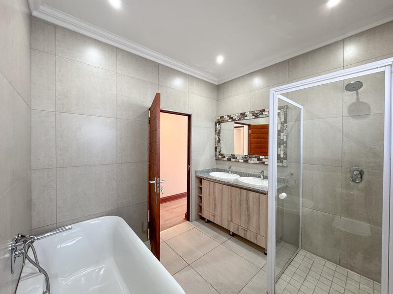 3 Bedroom Property for Sale in Midstream Ridge Gauteng