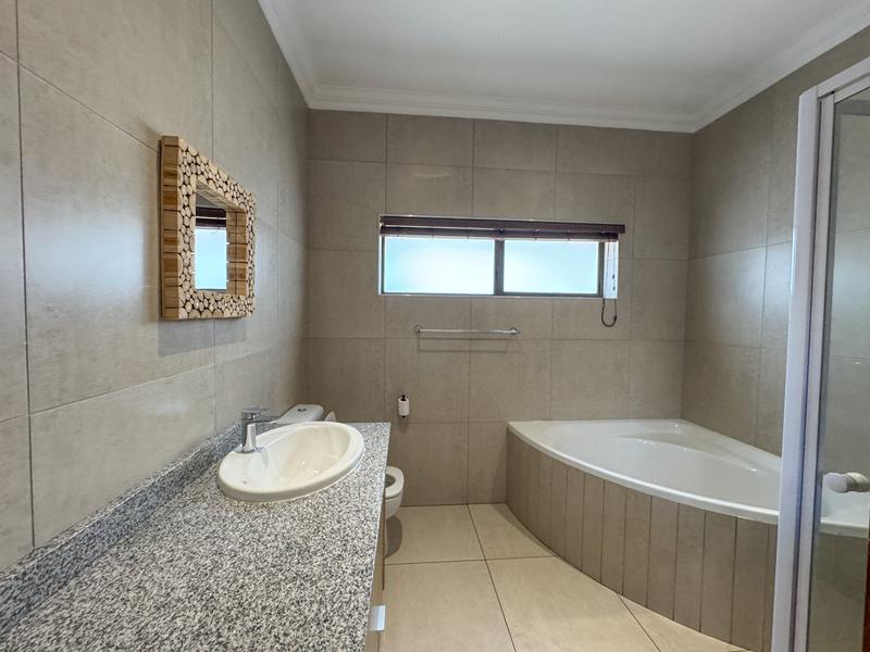 3 Bedroom Property for Sale in Midstream Ridge Gauteng