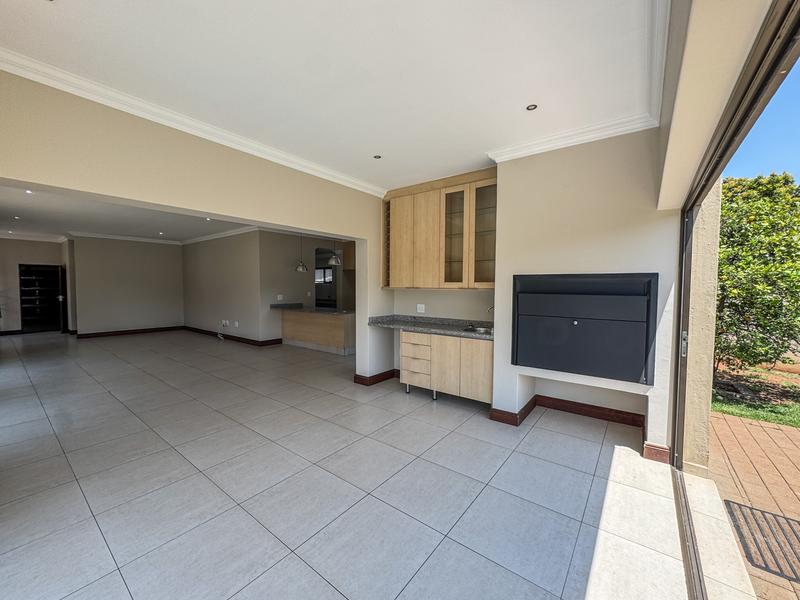3 Bedroom Property for Sale in Midstream Ridge Gauteng