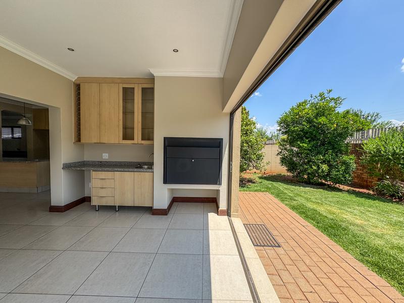 3 Bedroom Property for Sale in Midstream Ridge Gauteng