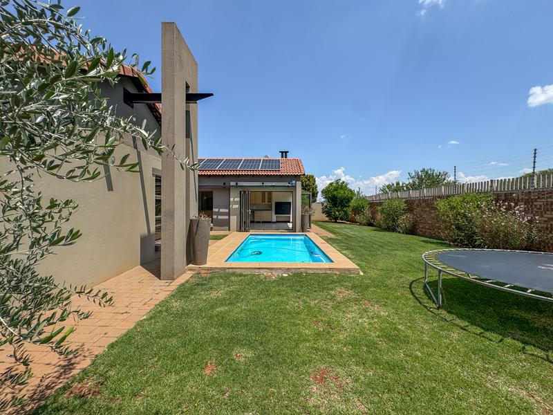 3 Bedroom Property for Sale in Midstream Ridge Gauteng
