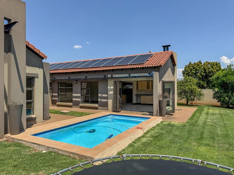 3 Bedroom Property for Sale in Midstream Ridge Gauteng