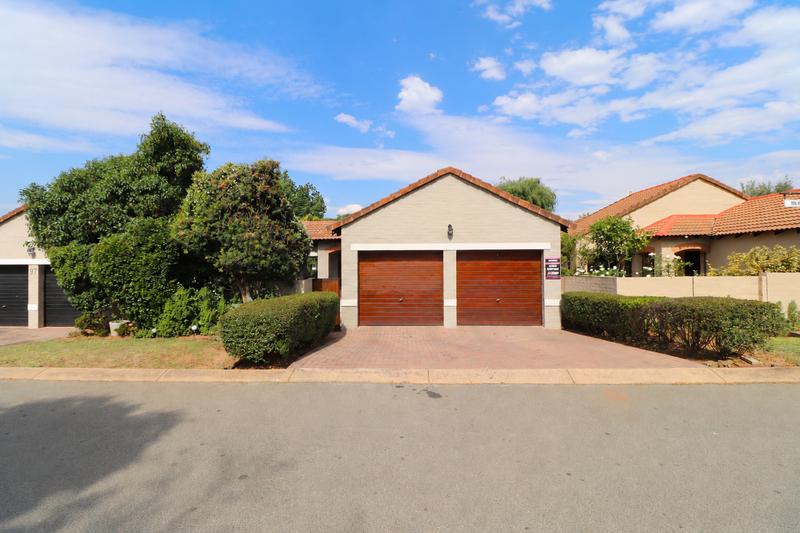 2 Bedroom Property for Sale in Bloubosrand Gauteng
