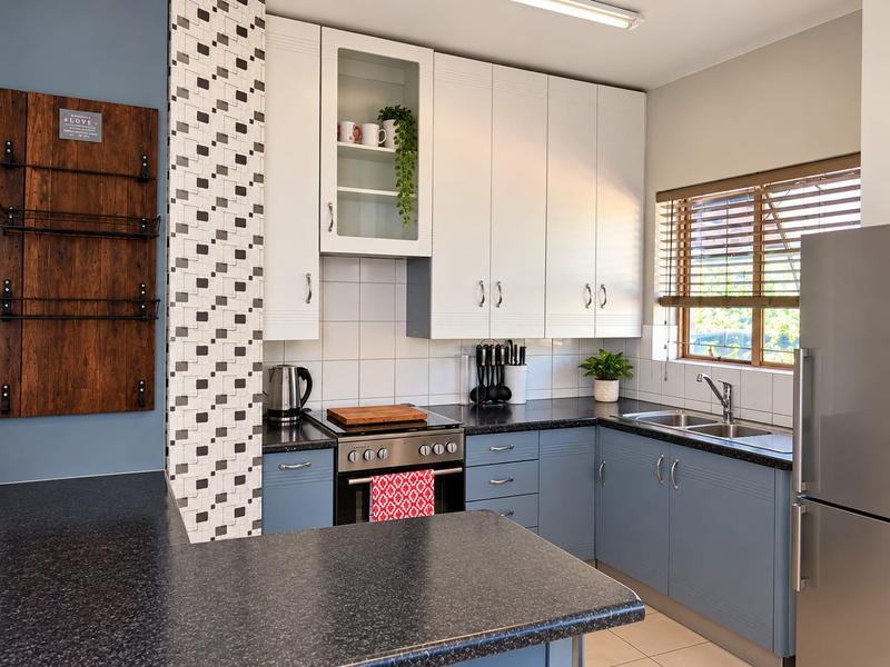 2 Bedroom Property for Sale in Eldoraigne Gauteng