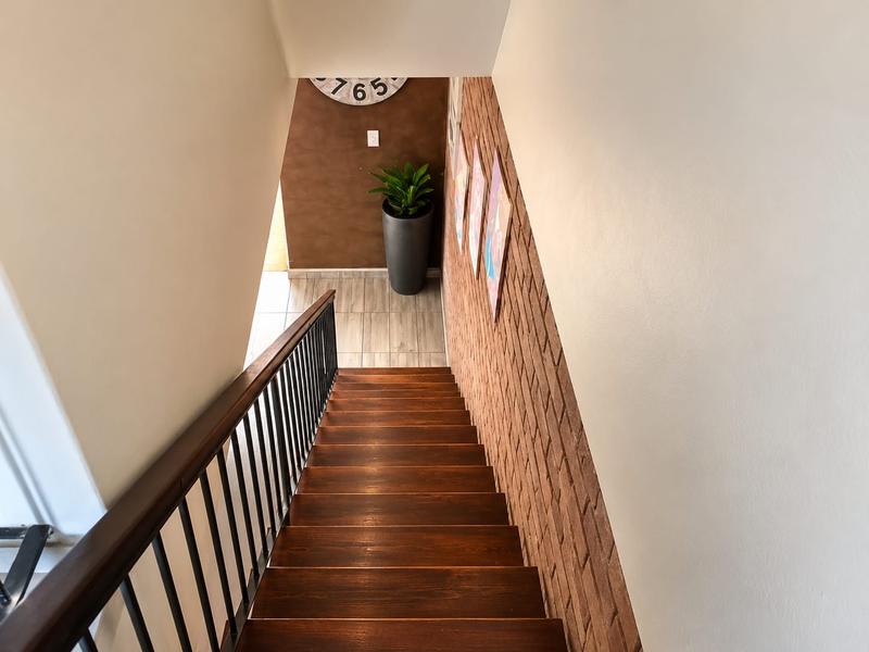 2 Bedroom Property for Sale in Eldoraigne Gauteng