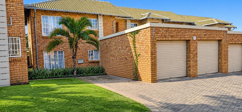 2 Bedroom Property for Sale in Amberfield Gauteng